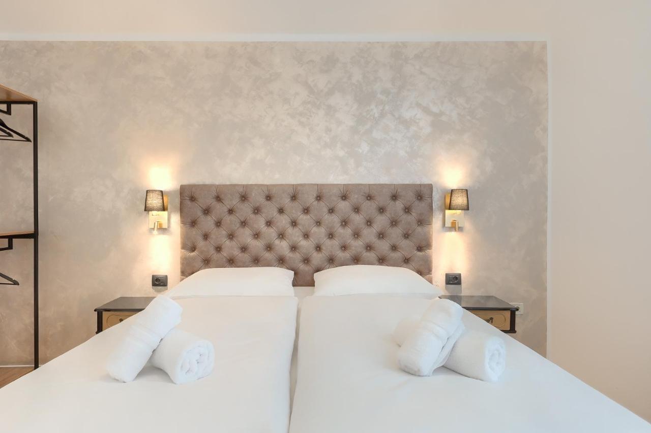 Calafati Apartment With Free Private Parking Rijeka Ngoại thất bức ảnh